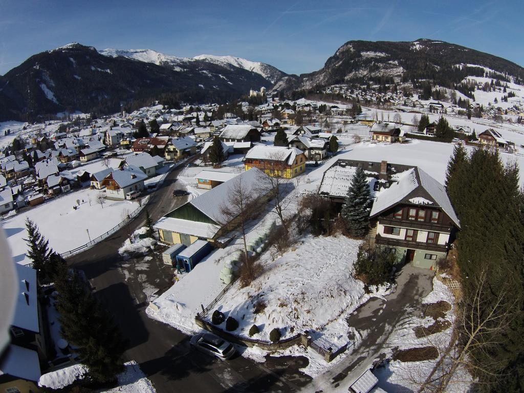 Pension Zur Heiligen Krone Mauterndorf  Bagian luar foto